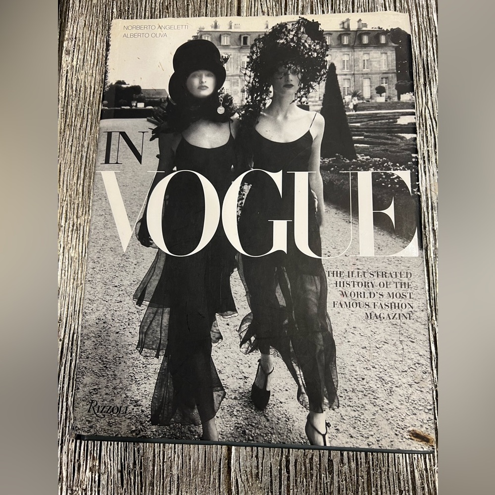 VOGUE thick coffee table BOOK